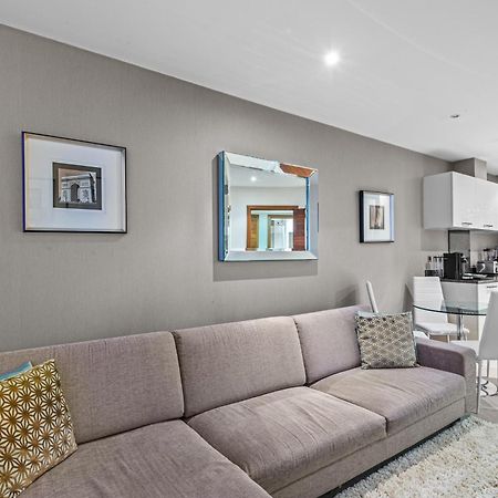 Londwell, Chelsea Living, Central Flat With Balcony Londra Dış mekan fotoğraf
