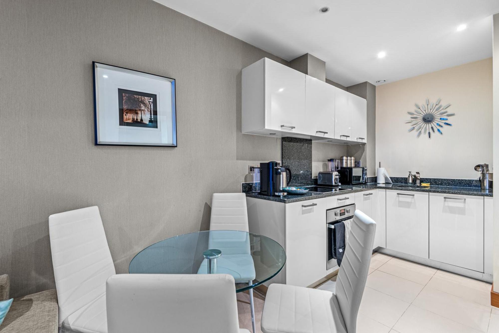 Londwell, Chelsea Living, Central Flat With Balcony Londra Dış mekan fotoğraf