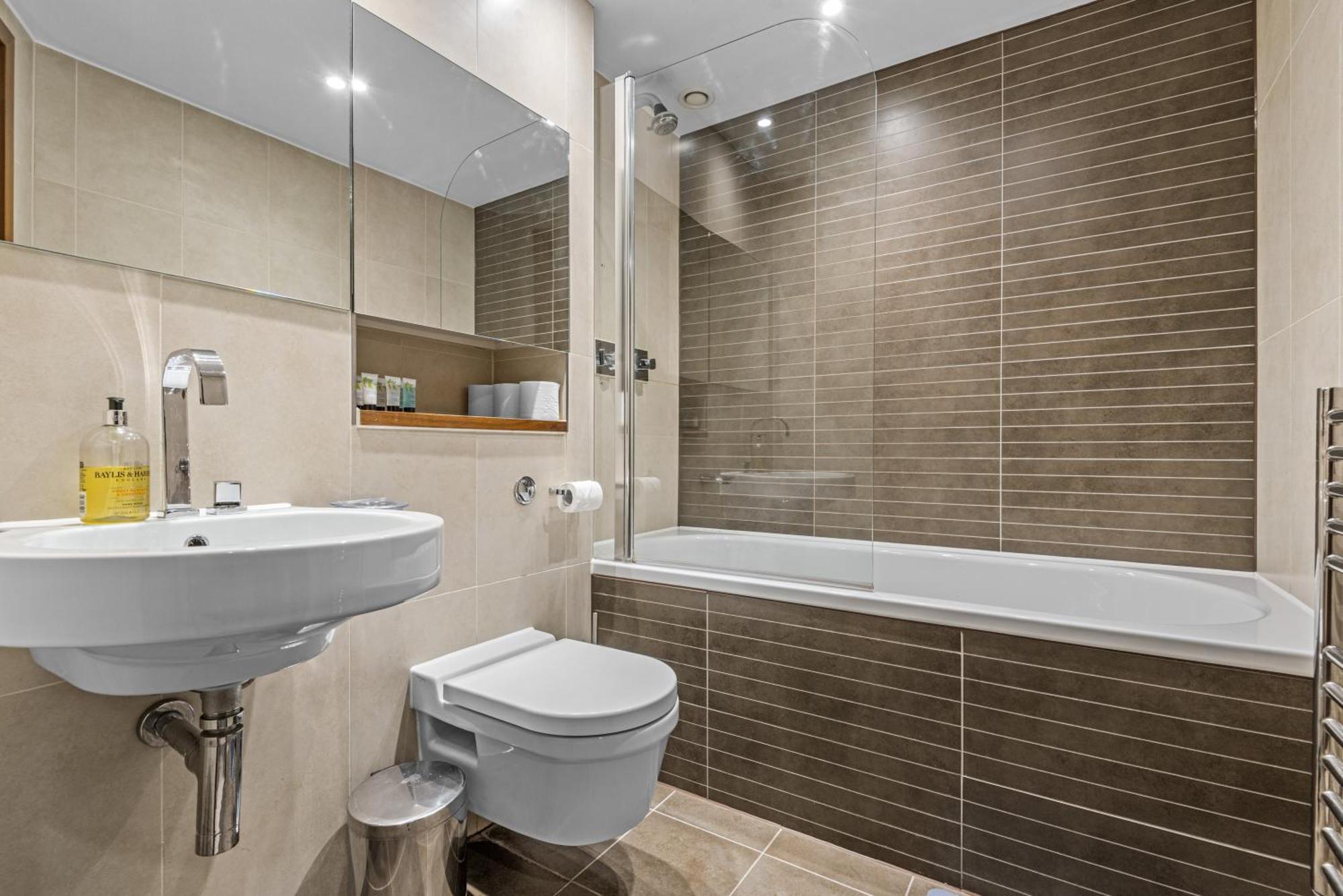 Londwell, Chelsea Living, Central Flat With Balcony Londra Dış mekan fotoğraf